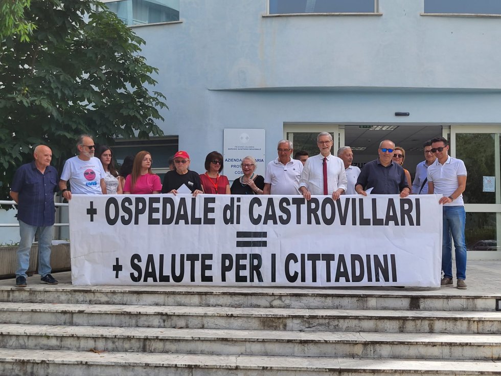 Nuovo sit-in all’Ospedale di Castrovillari. Laghi: “Anestesia e Rianimazione al collasso”